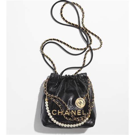 sac chanel 22 prix|Chanel lance le nouveau sac : Chanel 22 .